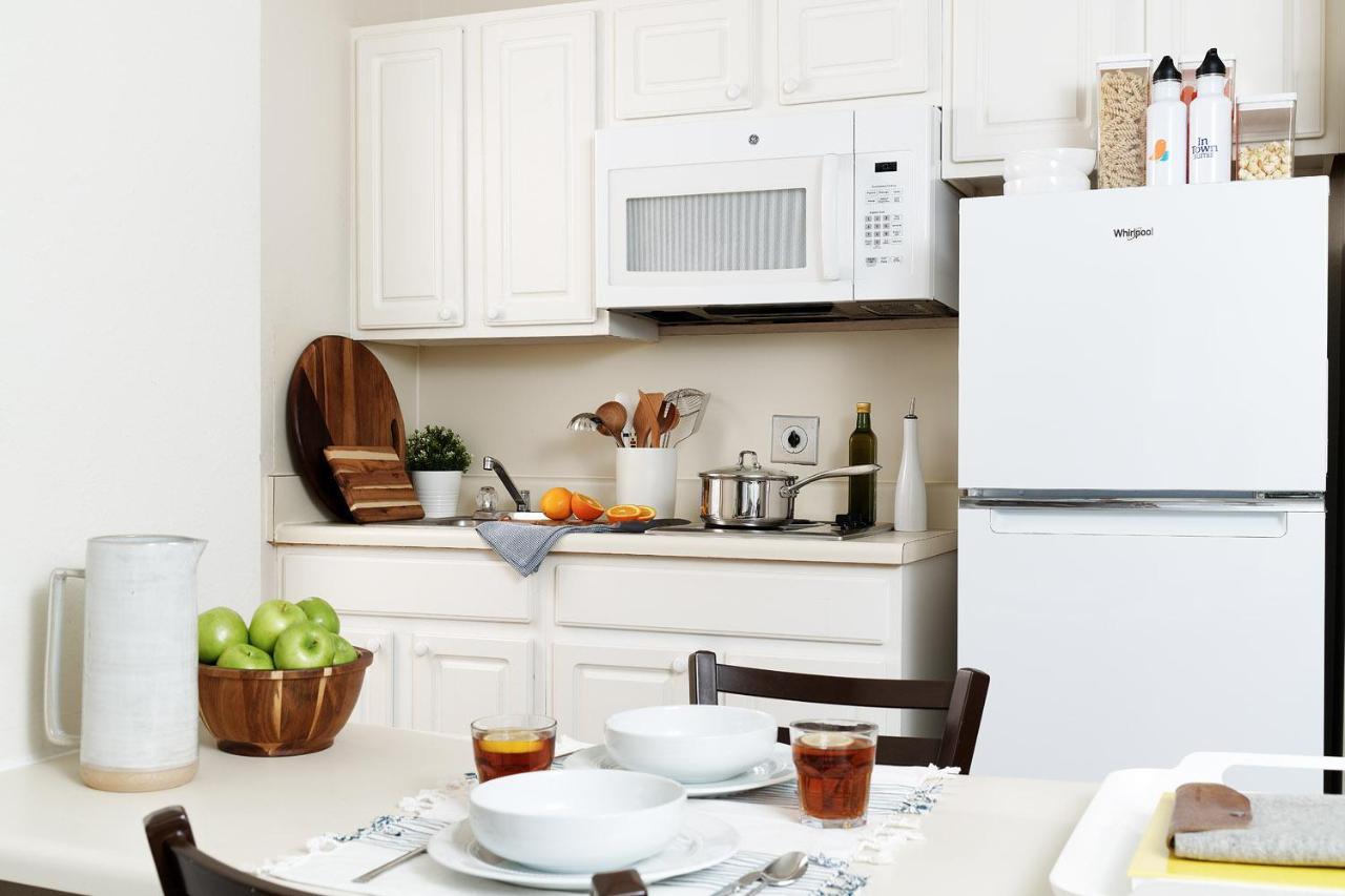 Intown Suites Extended Stay Lewisville Tx Valley View Dr エクステリア 写真